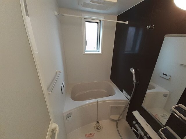 物件内観写真11　(お風呂です)