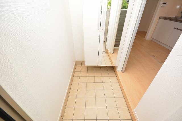 物件内観写真14　(玄関です)