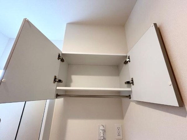 収納(上部収納)