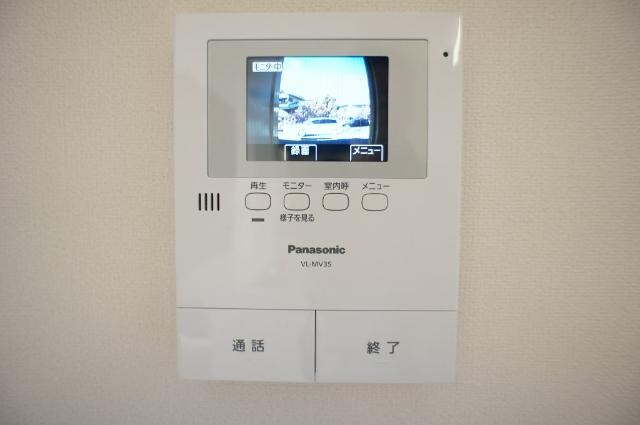 物件内観写真12　(カメラ付インターホン)