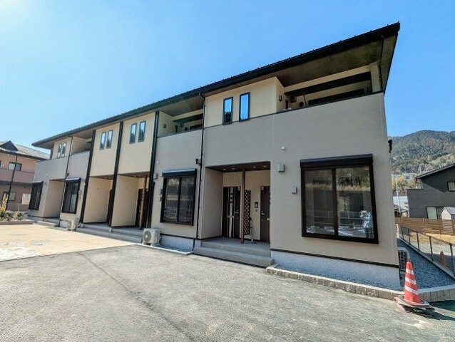 物件外観写真1　(外観です)