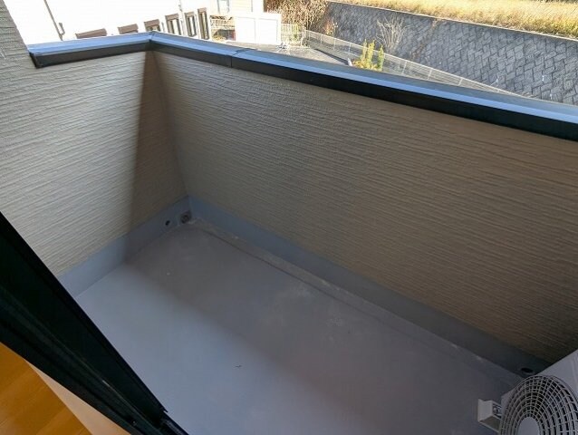 物件内観写真15　(落ち着いた時間を過ごせるバルコニーです)