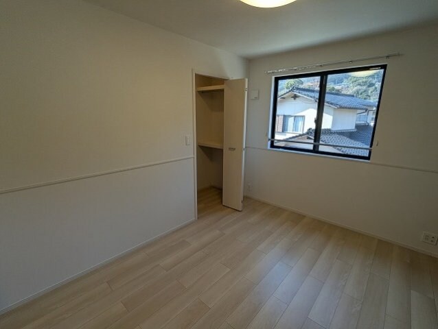 物件内観写真16　(こまごまとしたものを収納できそうですね)