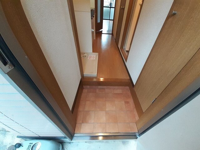 物件内観写真14　(シンプルで使いやすい玄関です)