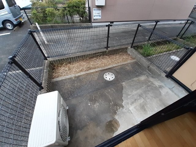 物件内観写真15　(バルコニー付きです)