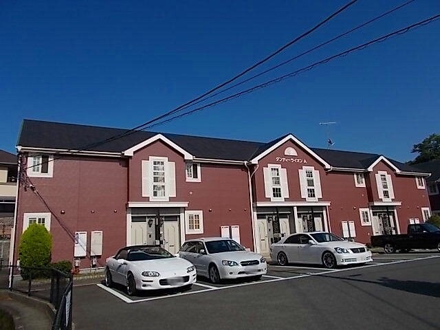 物件外観写真1　(外観もきれいです)