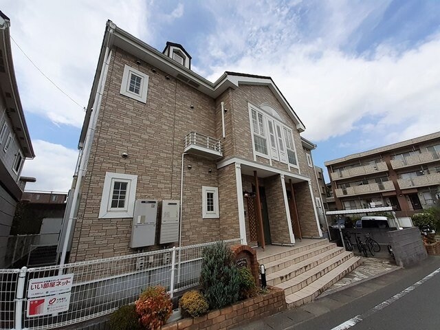 物件外観写真1　(外観もきれいです)