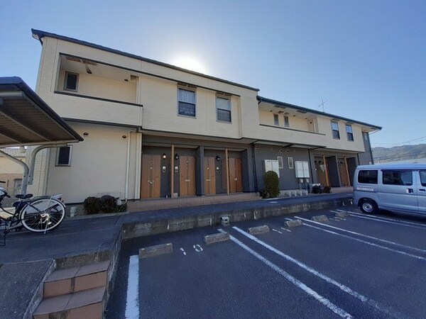 外観(建物外観を気になさる方へ、見た目の良い物件です)