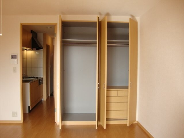 物件内観写真11　(クローゼット)