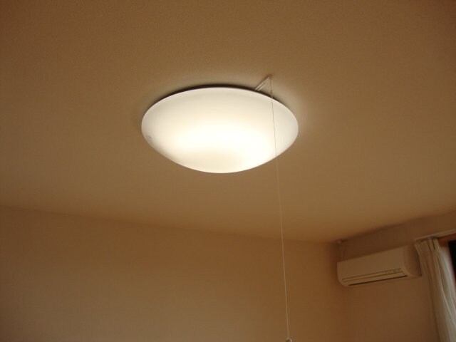 物件内観写真14　(照明)