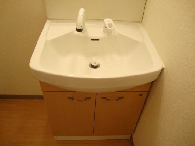 物件内観写真16　(洗髪洗面化粧台)