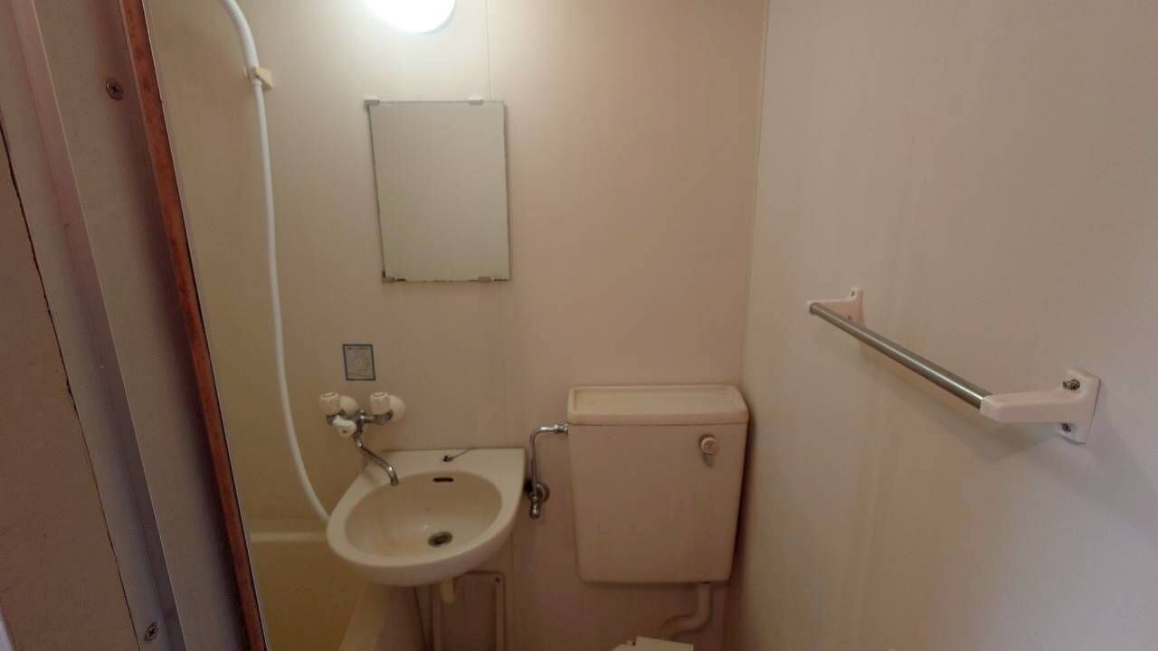 物件内観写真10　(同建物別部屋 現況優先)