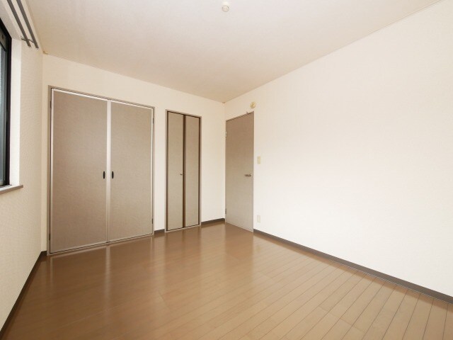 物件内観写真10　(別号室タイプ)