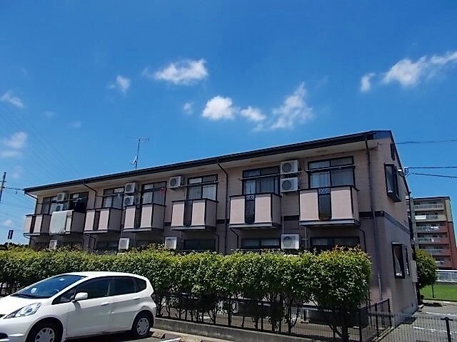 物件外観写真1　(外観も気になるポイント)