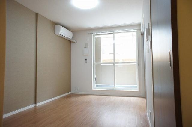 物件内観写真11　(リビング)