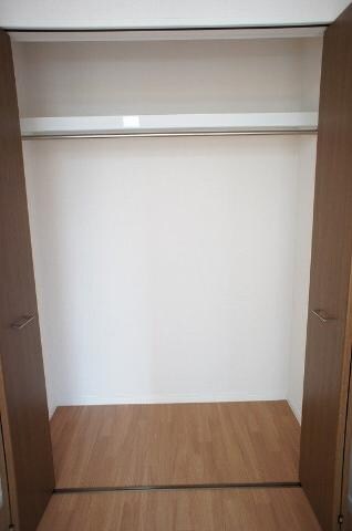 物件内観写真14　(クローゼット)
