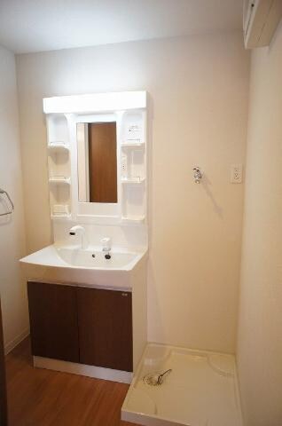 物件内観写真15　(洗面)