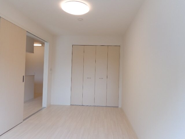 物件内観写真12　(洋室)