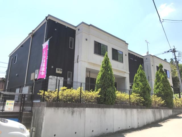 物件外観写真10　(外観写真（昼）)