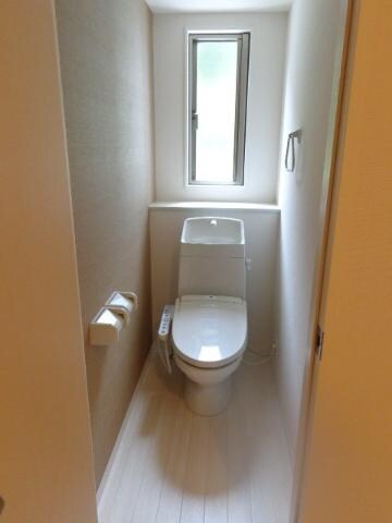 物件内観写真19　(シャワー付トイレ)