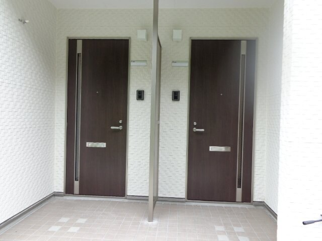 物件内観写真26　(玄関)