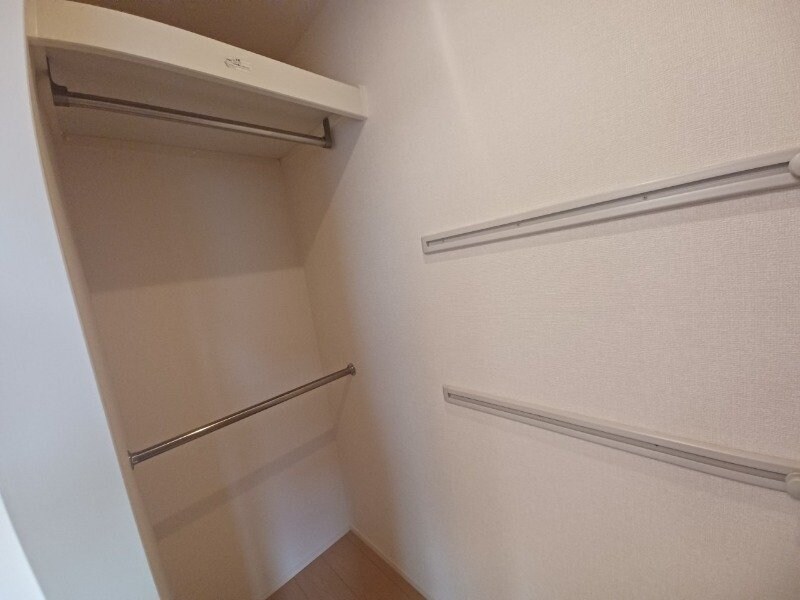 物件内観写真10　(同物件別室画像)