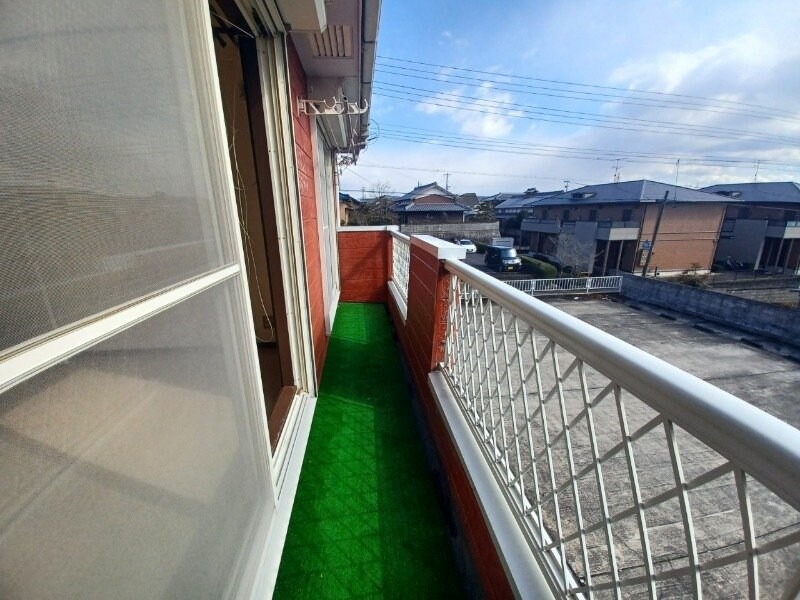 物件内観写真16　(南向きで日当たり良いです)