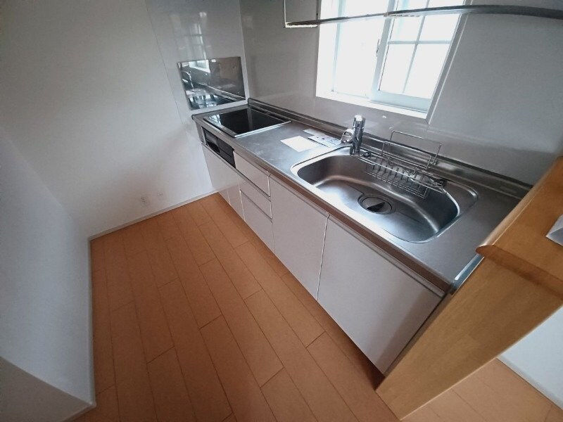 物件内観写真6　(同タイプの部屋写真です)