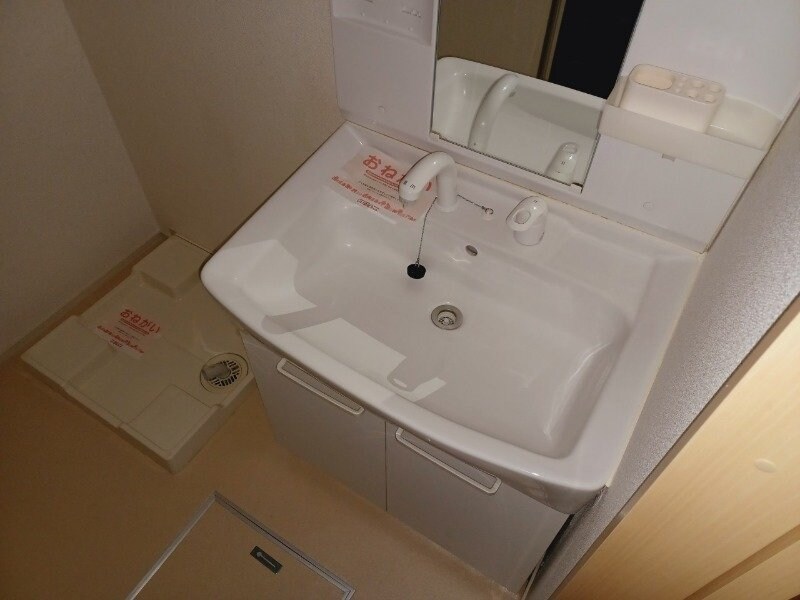 物件内観写真9　(同タイプの部屋写真です)