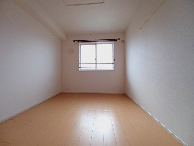 物件内観写真15　(同タイプの部屋写真です)