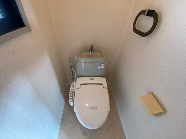 トイレ(同物件別室の画像です)