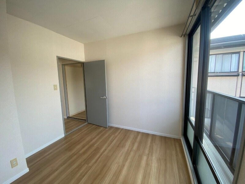 物件内観写真10　(別部屋参考写真となります。)