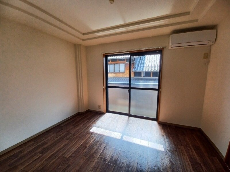 物件内観写真11　(別部屋同型タイプ写真です。)