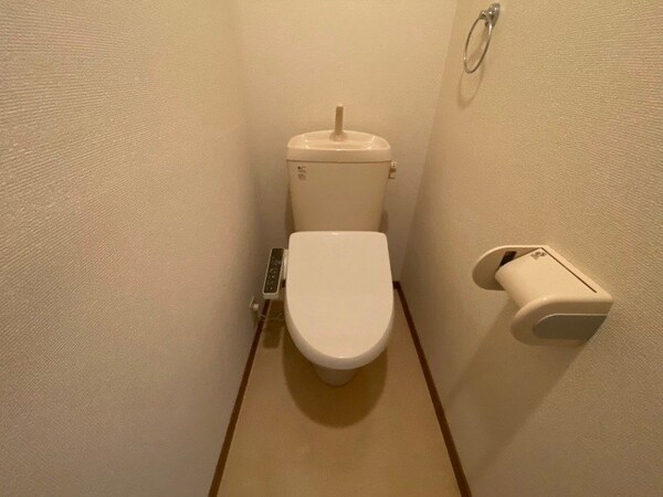 トイレ(別部屋参考写真)