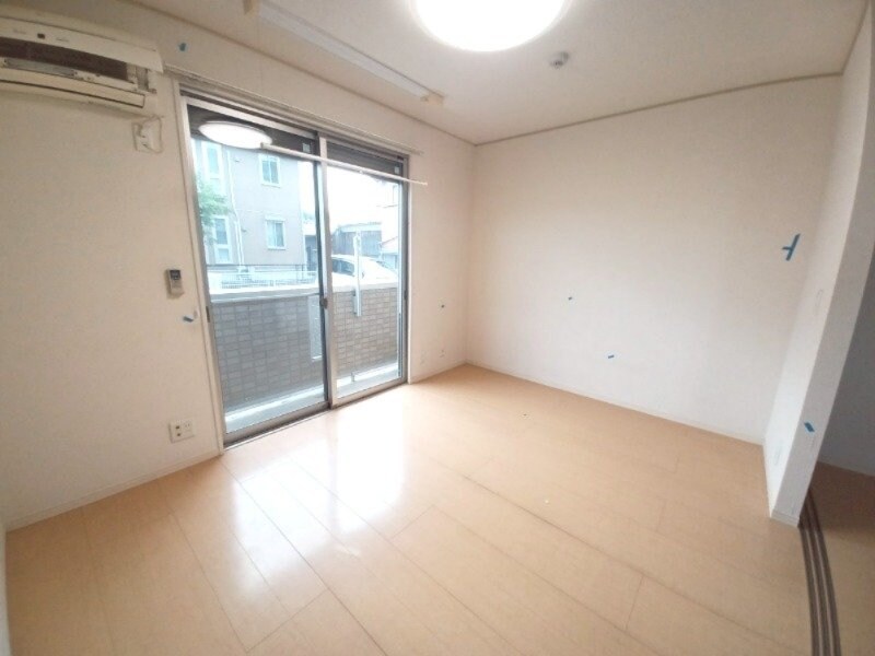 物件内観写真6　(同建物の別部屋写真です)