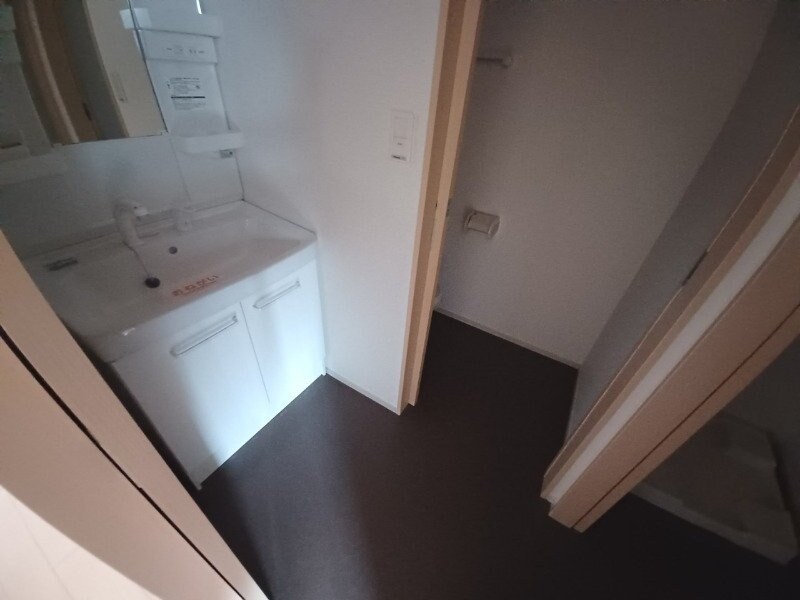 物件内観写真10　(同物件別室の画像です)