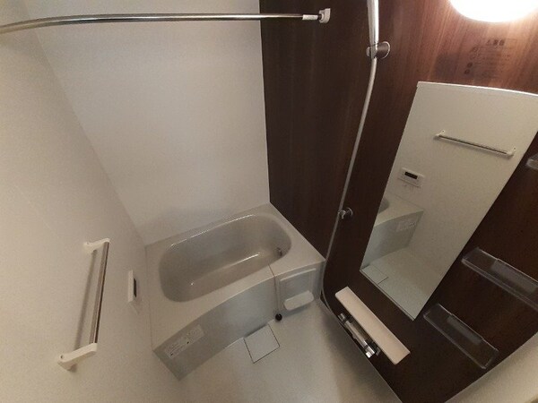 バス／シャワールーム等(同型タイプ参考写真)