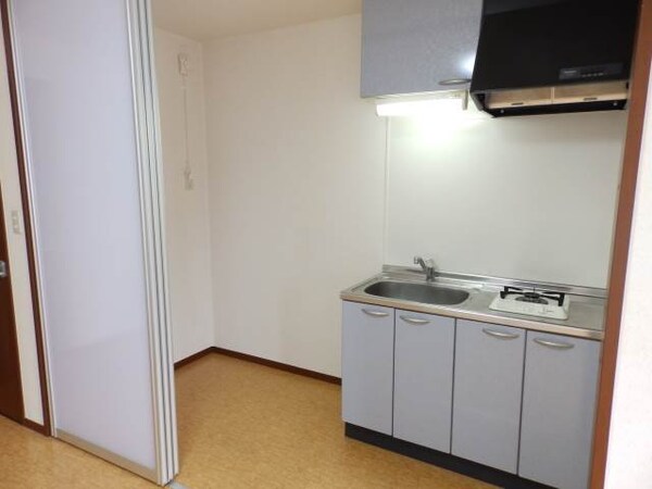 キッチン(別部屋参考写真となります。)