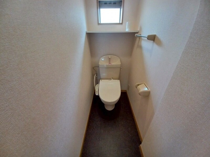 物件内観写真9　(同型別室のお写真です)