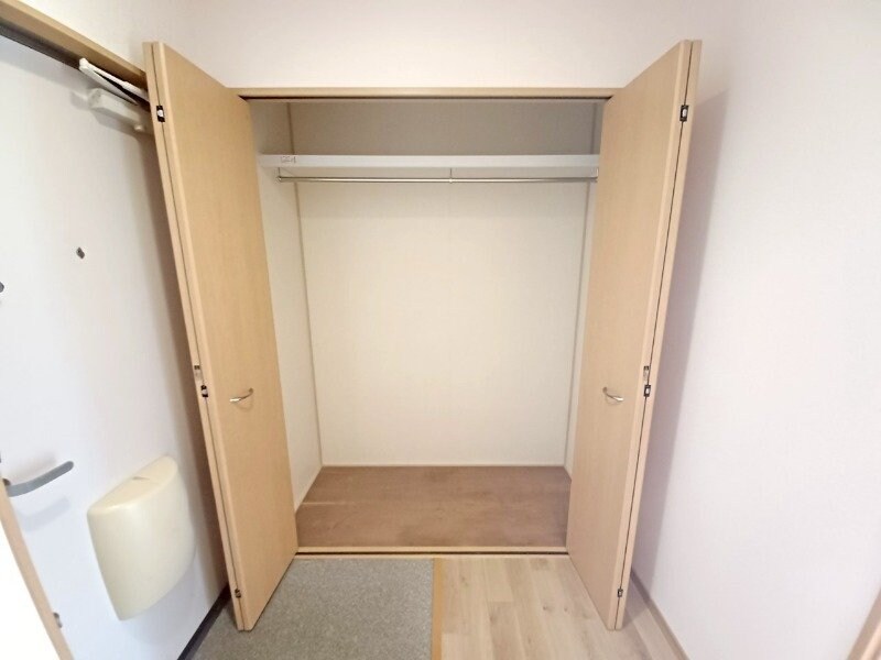 物件内観写真25　(同型別室のお写真です)