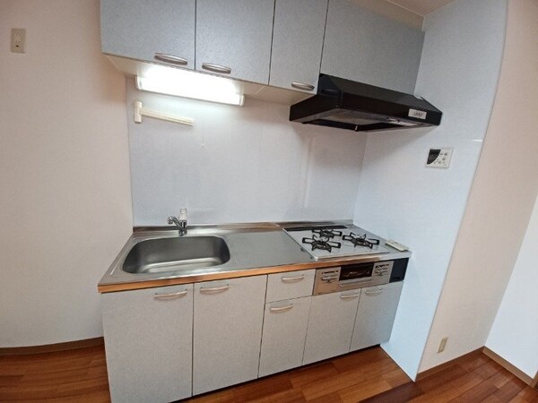 キッチン(同型別部屋参照)