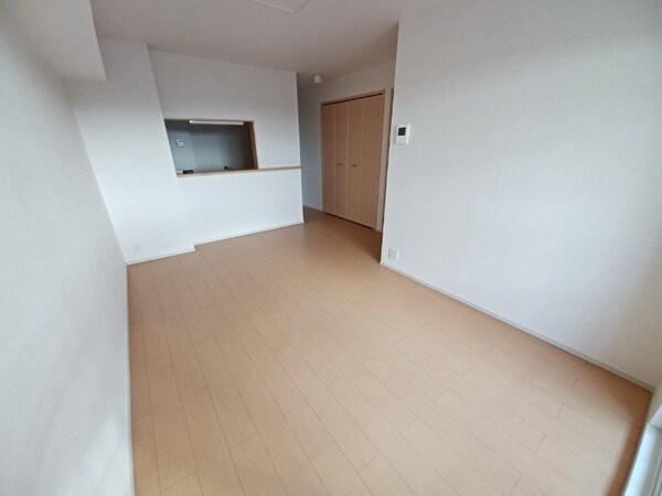 居室・リビング(同タイプ部屋写真です。)