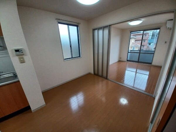 居室・リビング(同型参考写真)