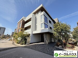 ヴィルヌーブ諏訪野　N棟外観写真