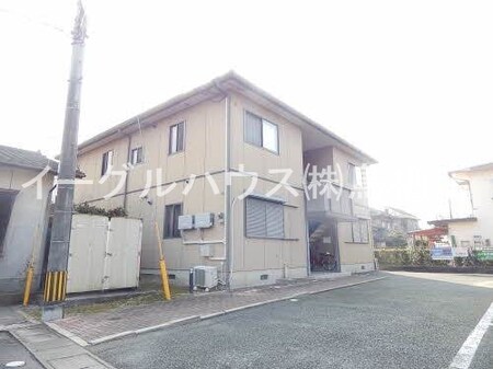 スリーゼA棟外観写真