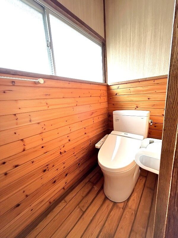 山田借家のトイレ