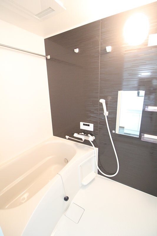 物件内観写真5　(同タイプ物件写真参照)