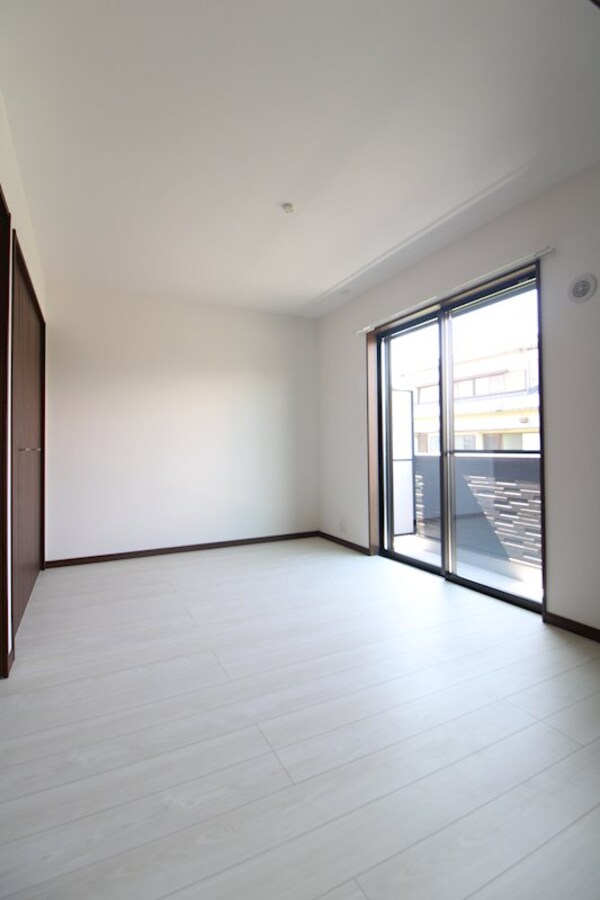 ベッドルーム(同タイプ物件写真参照)