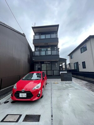 リ：ルーム　伏見外観写真