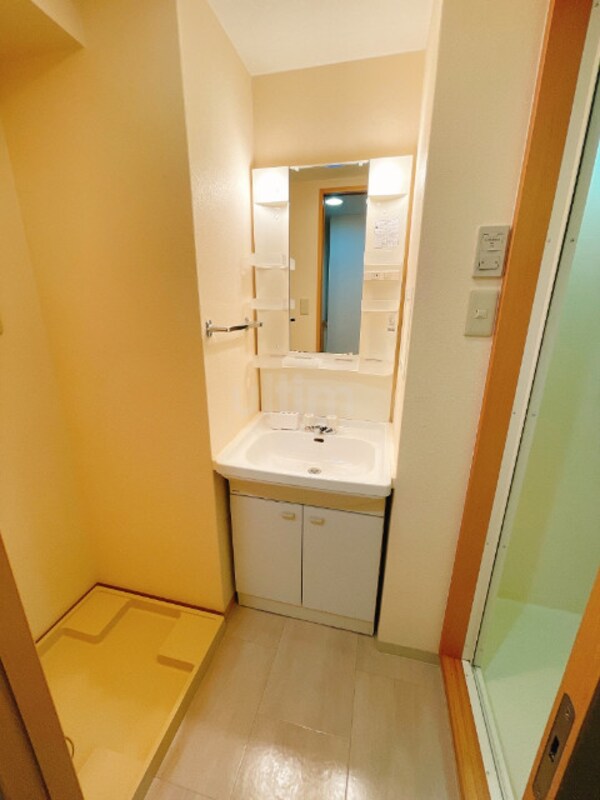 洗面所(別の部屋の写真)